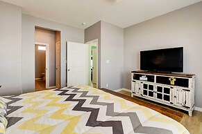 Gilchrist 'EZ Street Beach House' w/ Gulf Access!