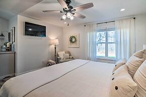 'the Retreat on Reno' Home w/ Hot Tub + Deck!
