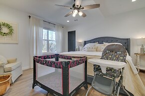 'the Retreat on Reno' Home w/ Hot Tub + Deck!