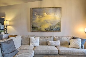 Chic Main Street Retreat < 7 Mi to KY Horse Park!