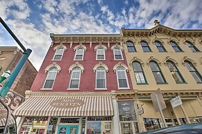 Chic Main Street Retreat < 7 Mi to KY Horse Park!