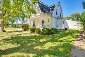 Warrensburg Home, Close to Downtown!