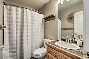 Cozy Carbondale Escape w/ Deck & Grill!