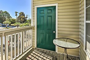 Destin Apt w/ Pool Access in Indian Lake!