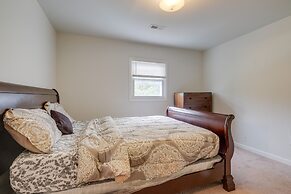 Spacious Triangle Townhome - Near Hiking & Golf!