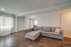 Spacious Triangle Townhome - Near Hiking & Golf!