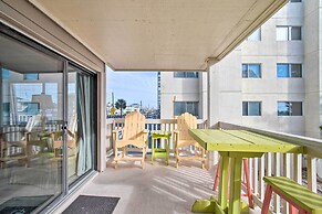 Ocean-view Condo w/ Deck, Steps to Carolina Beach!