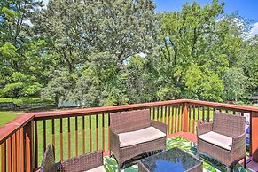 Charming Springfield Escape w/ Furnished Deck