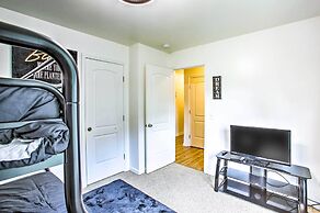 Charming Springfield Escape w/ Furnished Deck