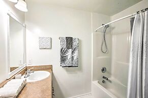 Charming Springfield Escape w/ Furnished Deck