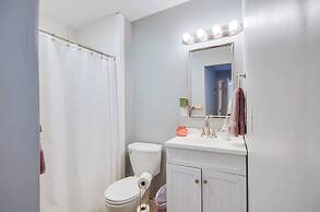 Dock & Furnished Deck: Lakefront Gravois Mills Gem