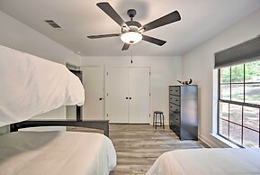 Luxe Lakehouse w/ Sunset Views on Lake Palestine!