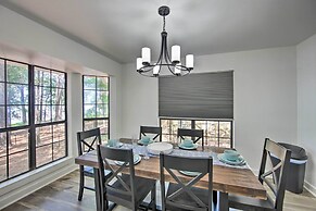 Luxe Lakehouse w/ Sunset Views on Lake Palestine!