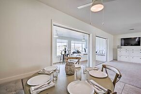 Private Dock + Grill: Sunny Lake Weir Retreat!