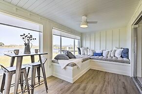 Private Dock + Grill: Sunny Lake Weir Retreat!