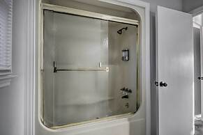 Stunning Greensboro Home w/ Deck & Pond View!