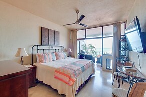 Resort Condo w/ Pool Access & Pacific Ocean Views!