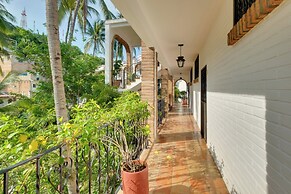 Resort Condo w/ Pool Access & Pacific Ocean Views!