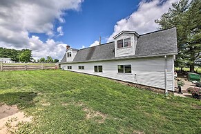 Loft Unplugged w/ Outdoor Space in Amish Country!