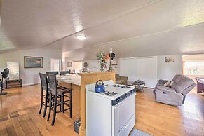 Loft Unplugged w/ Outdoor Space in Amish Country!