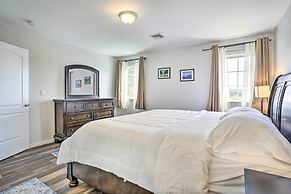 Ideally Located Glen Cove Apartment!