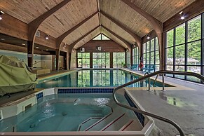 Wooded Cabin: Mtn Views, Hot Tub & 2 Decks!