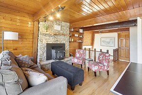 Walk to Tuttle Creek Lake: Secluded Scenic Retreat
