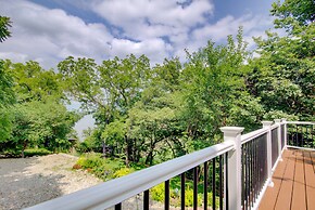 Walk to Tuttle Creek Lake: Secluded Scenic Retreat