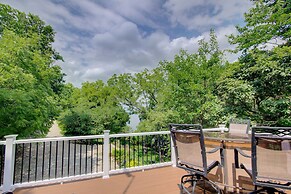 Walk to Tuttle Creek Lake: Secluded Scenic Retreat