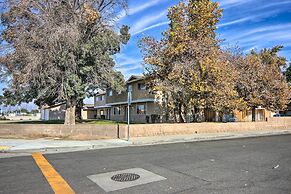 Comfy Bakersfield Townhome - Fire Pit & Patio