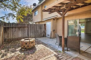 Comfy Bakersfield Townhome - Fire Pit & Patio