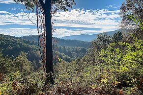 Christiansburg Home ~ 12 Mi to Virginia Tech!