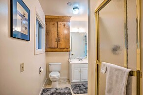 Fishermen's Paradise in Coos Bay: Walk to Beach!