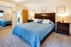 Fishermen's Paradise in Coos Bay: Walk to Beach!