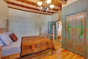 Santa Cruz Home w/ Mountain Views!