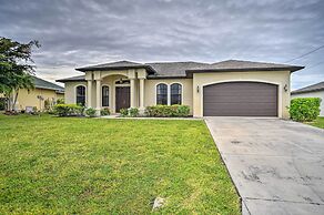 Private Hot Tub: Canal-front Home in Cape Coral!
