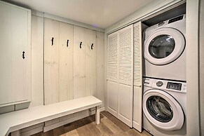 Sleek Cabin w/ Deck, 8 Miles to Mount Snow & Hikes