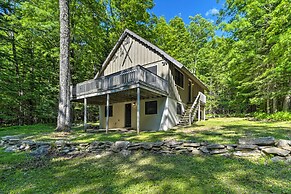 Sleek Cabin w/ Deck, 8 Miles to Mount Snow & Hikes