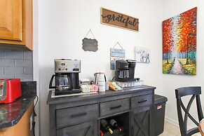 3 Mi to Boardwalk: Bethany Beach House w/ Patio!