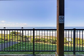 Cozy Oregon Resort Condo - Steps to Lincoln Beach!