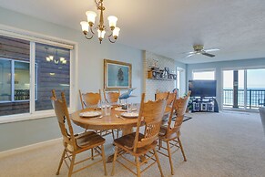 Cozy Oregon Resort Condo - Steps to Lincoln Beach!