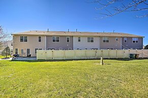 Charming Greensboro Townhouse With Back Patio!