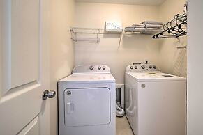 Charming Greensboro Townhouse With Back Patio!