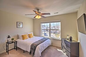 Charming Greensboro Townhouse With Back Patio!