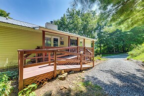 Pet-friendly Waynesville Retreat w/ Hot Tub!