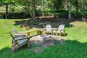 Pet-friendly Waynesville Retreat w/ Hot Tub!