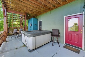 Pet-friendly Waynesville Retreat w/ Hot Tub!