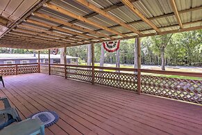 Charming Abode w/ Dock on the Suwannee River