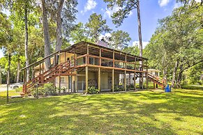 Charming Abode w/ Dock on the Suwannee River