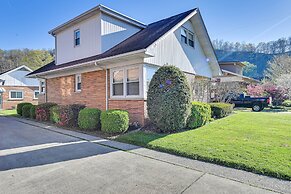 Downtown Paintsville Vacation Rental!
